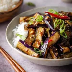 EASY EGGPLANT STIR FRY WITH GARLIC SAUCE