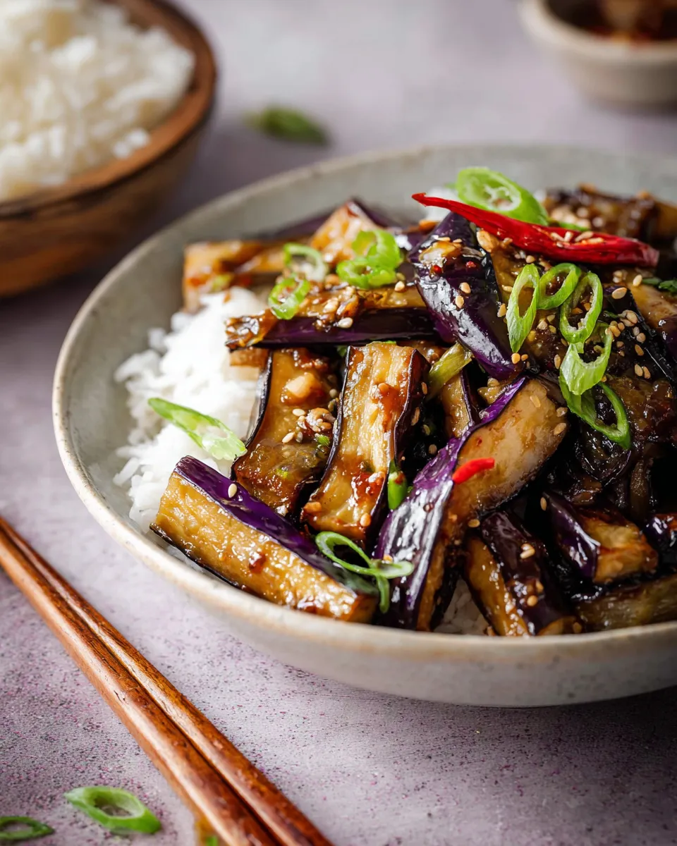 EASY EGGPLANT STIR FRY WITH GARLIC SAUCE